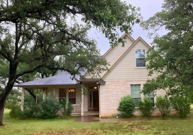 Photo 1 of Single family home for sale at 117 Keswick Dr, Spicewood, TX 78669 | MLS# 1431040 | Listing updated on 2026-08-26
