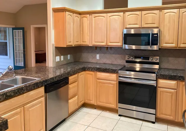 Photo 3 of Single family home for sale at 117 Keswick Dr, Spicewood, TX 78669 | MLS# 1431040 | Listing updated on 2026-08-26