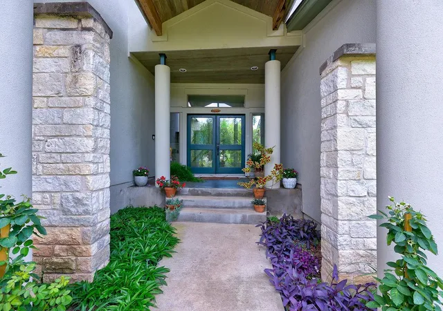4th image of 5910 Travis Woods Cv, Austin, TX 78734 | MLS# 2825625