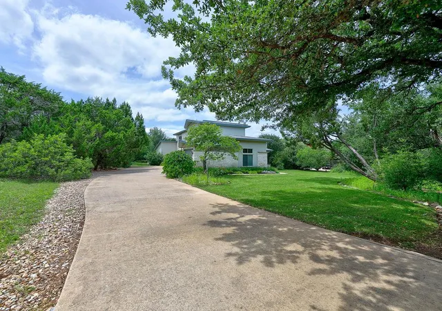5th image of 5910 Travis Woods Cv, Austin, TX 78734 | MLS# 2825625