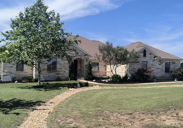 Photo 2 of Single family home for sale at 213 Dawn Dr, Liberty Hill, TX 78642 | MLS# 1464739 | Listing updated on 2026-10-29