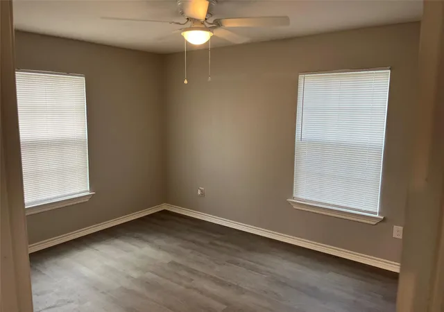 Homes for sale in Lampasas, TX | 304 S Walnut St #A, B, & C, Lampasas, TX 76550 | MLS# 2455130
