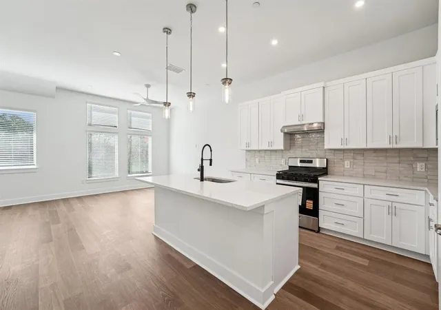 1st image of 200 W 56th St #8101, Austin, TX 78751 | MLS# 9982282