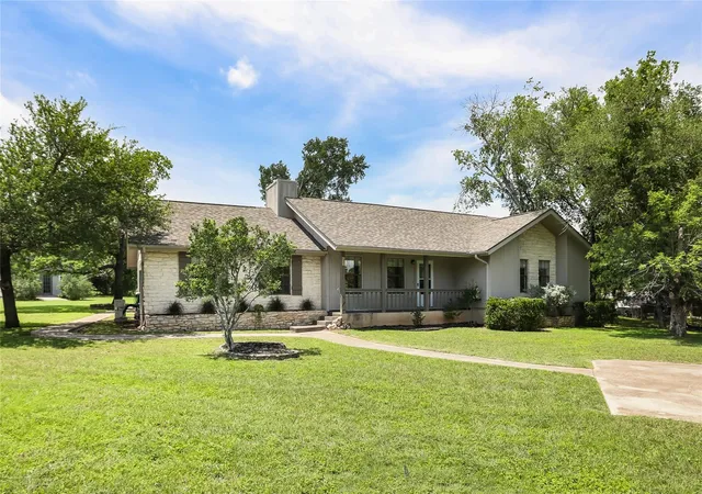 Photo 1 of Single family home for sale at 402 Post Oak Ln, Georgetown, TX 78628 | MLS# 3731106 | Listing updated on 2026-05-10