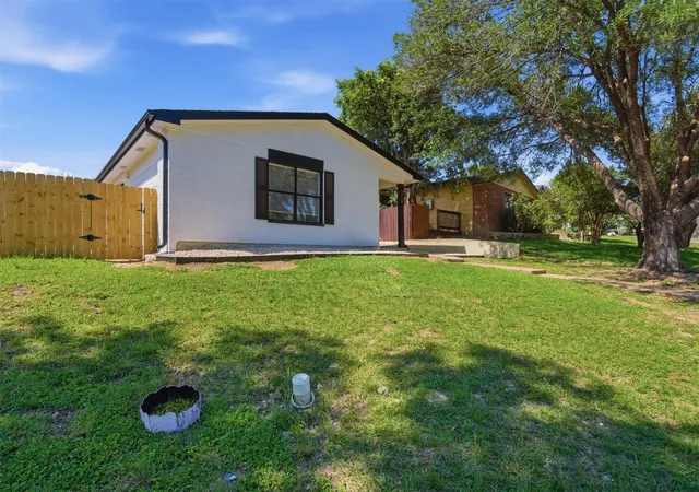 Photo 2 of Single family home for sale at 5728 Pinon Vista Dr, Austin, TX 78724 | MLS# 3167514 | Listing updated on 2026-08-29