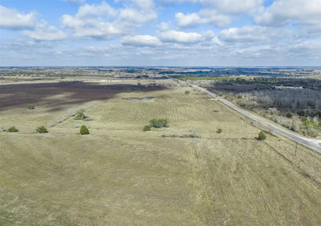 Homes for sale in Round Top, TX | 2085 E Hwy 237, Round Top, TX 78954 | MLS# 6844573