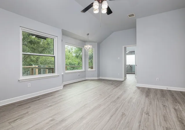 Photo 3 of Single family home for sale at 309 N Kings Cyn Dr, Cedar Park, TX 78613 | MLS# 2464098 | Listing updated on 2026-08-29
