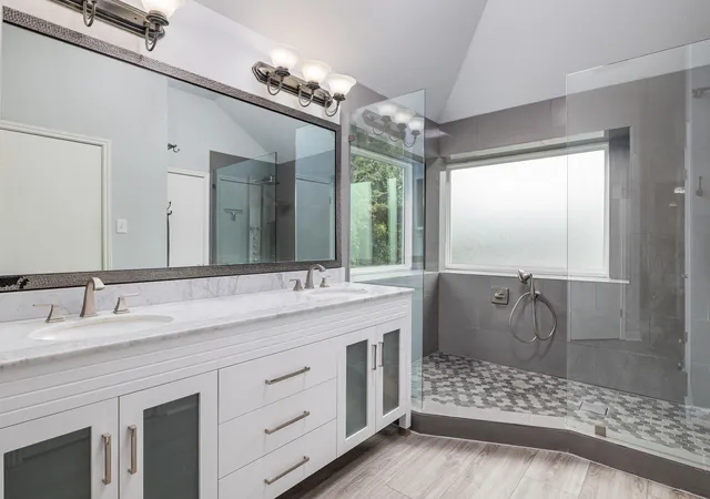 Photo 3 of Single family home for sale at 309 N Kings Cyn Dr, Cedar Park, TX 78613 | MLS# 2464098 | Listing updated on 2026-08-29