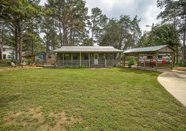 Photo 4 of Single family home for sale at 121 Pony Grass Ln, Bastrop, TX 78602 | MLS# 7762079 | Listing updated on 2026-09-02