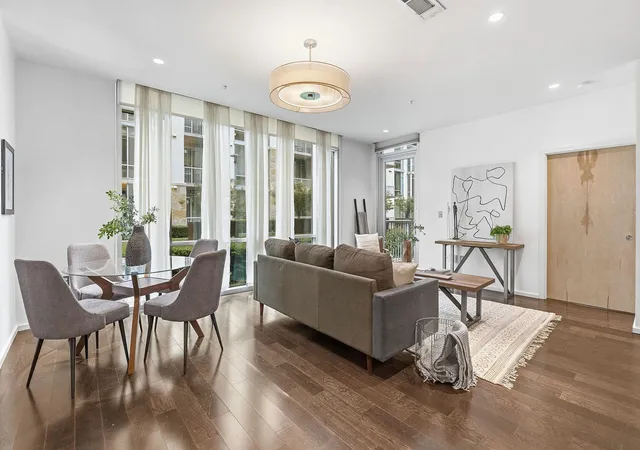 4th image of 1600 Barton Springs Rd #5103, Austin, TX 78704 | MLS# 1017250