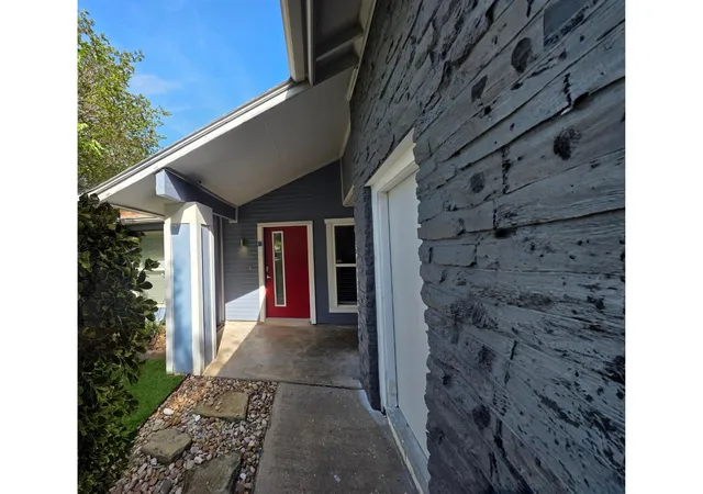2nd image of 11815 Lochridge Dr #A, Austin, TX 78758 | MLS# 6268081