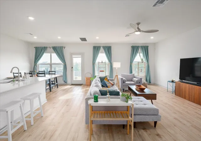 Photo 4 of Single family home for sale at 2109 Ettalee Ct, Austin, TX 78754 | MLS# 1079020 | Listing updated on 2026-08-31