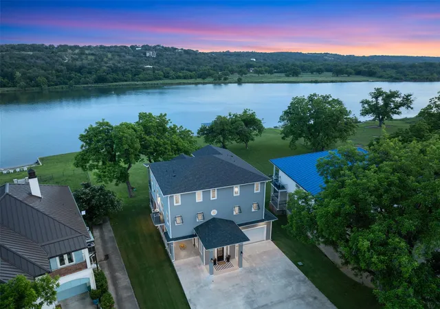 2nd image of 1002 Pecan Cir, Marble Falls, TX 78654 | MLS# 1026235