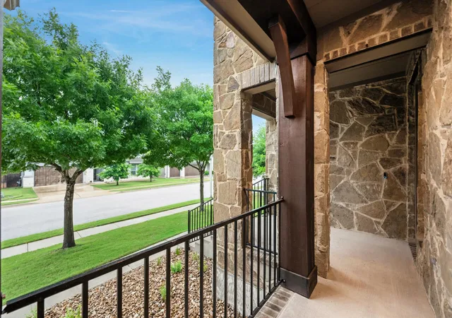 Photo 4 of Single family home for sale at 1549 Humble Live Dr, Leander, TX 78641 | MLS# 5913055 | Listing updated on 2026-10-08