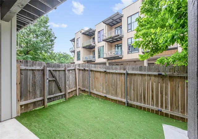 2nd image of 2520 Bluebonnet Ln, Austin, TX 78704