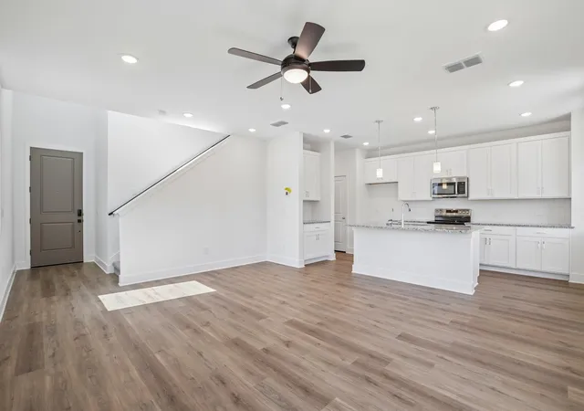 Photo 3 of Single family home for sale at 133 Maverick Ave, Kyle, TX 78640 | MLS# 4860903 | Listing updated on 2026-10-08