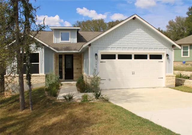 3rd image of 106 Halawa Ct, Bastrop, TX 78602 | MLS# 5373651