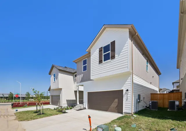 Photo 2 of Single family home for sale at 125 Maverick Ave, Kyle, TX 78640 | MLS# 2522237 | Listing updated on 2026-09-03