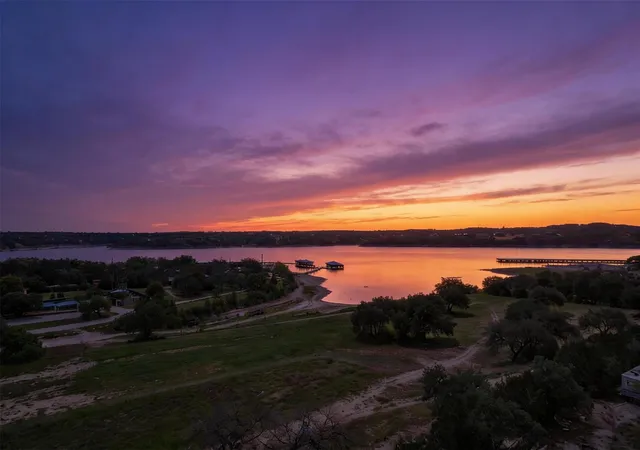 4th image of 17101 Feather Rock Trl, Austin, TX 78734 | MLS# 5401981