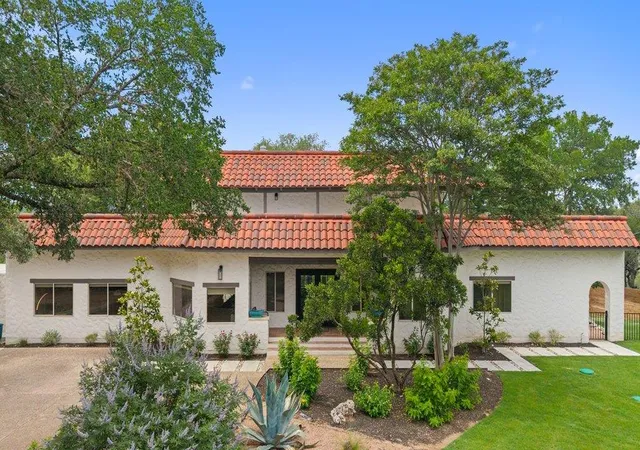 1st image of 716 N Commons Ford Rd, Austin, TX 78733 | MLS# 6422243