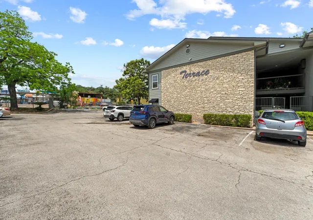 Photo 2 of Condo for sale at 2303 E Side Dr #211, Austin, TX 78704 | MLS# 4461221 | Listing updated on 2026-09-30