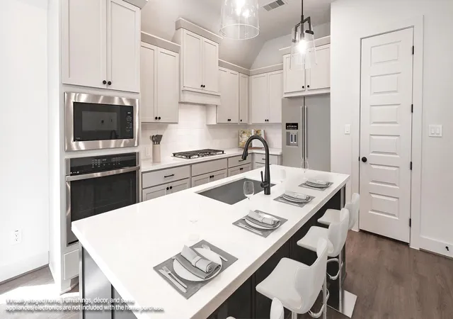 Photo 3 of Sale Pending at 591 Bay Breeze Dr, Kyle, TX 78640 | MLS# 4268402 | Listing updated on 2026-09-22