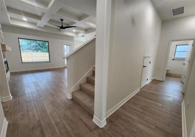 Photo 3 of Single family home for sale at 813 Golden Eagle Cv, Salado, TX 76571 | MLS# 7584443 | Listing updated on 2026-08-16