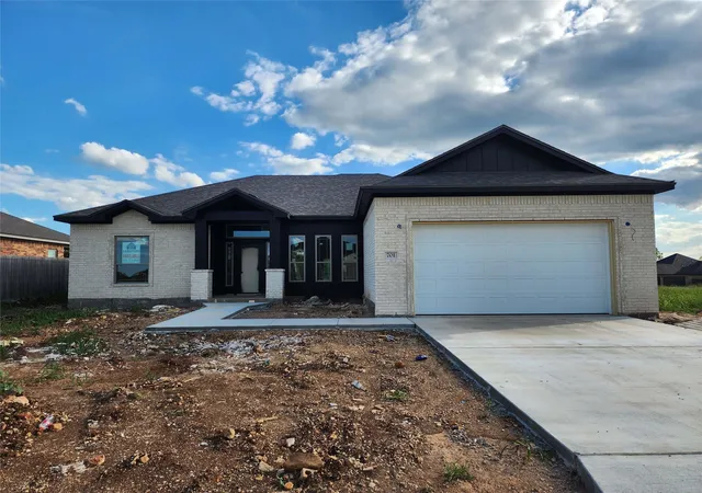 1st image of 701 Golden Eagle Dr, Salado, TX 76571 | MLS# 7589175