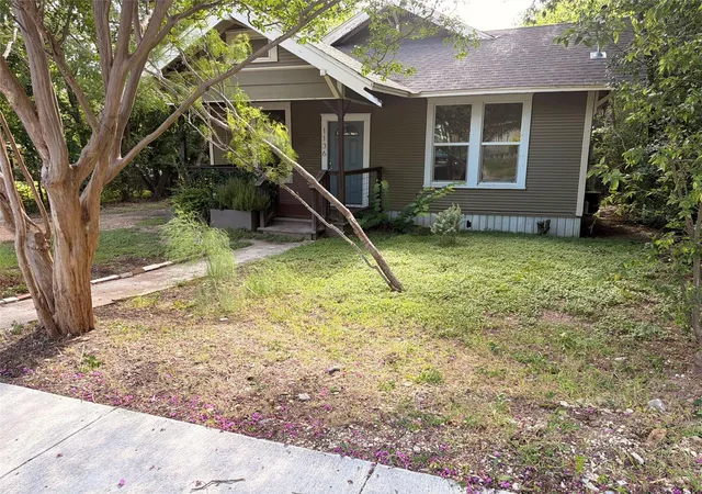 Photo 30 of Single family home for sale at 1136 Eleanor St, Austin, TX 78721 | MLS# 1698853 | Listing updated on 2026-09-03