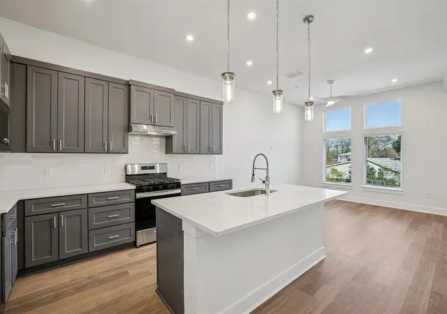 1st image of 200 W 56th St #8103, Austin, TX 78751 | MLS# 7778391