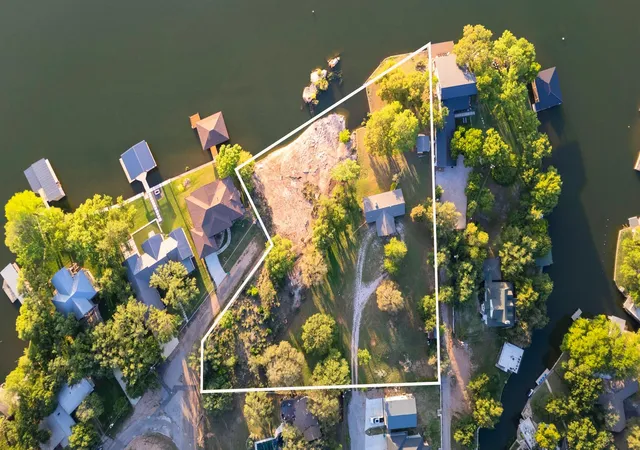 Photo 3 of Single family home for sale at 310 Castlehigh Dr, Granite Shoals, TX 78654 | MLS# 1139679 | Listing updated on 2026-07-30