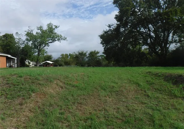 Homes for sale in Elgin, TX | 524 Old Mcdade Rd Old Mcdade Rd, Elgin, TX 78621 | MLS# 3237569