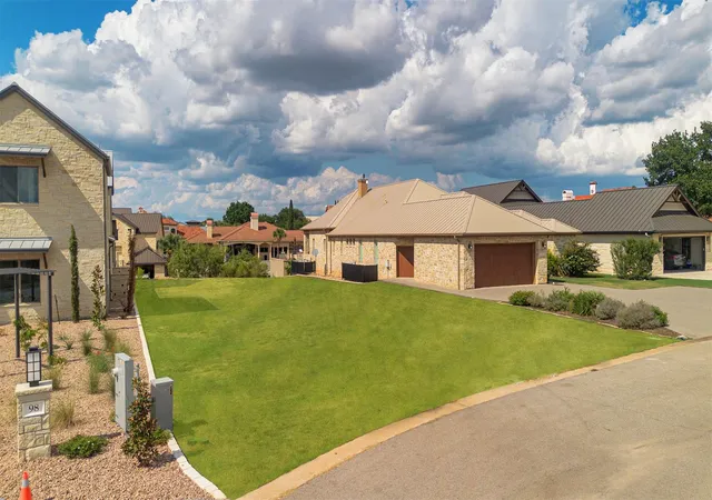 Photo 2 of Land for sale at 100 Wennmohs Pl, Horseshoe Bay, TX 78657 | MLS# 5563007 | Listing updated on 2026-09-13