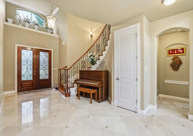 Photo 4 of Single family home for sale at 222 Vailco Ln, Austin, TX 78738 | MLS# 8493366 | Listing updated on 2026-07-13