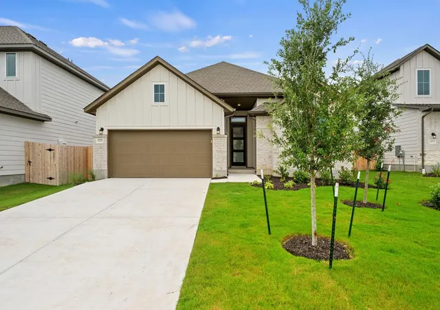 Photo 3 of Single family home for sale at 10728 Worth Ln, Manor, TX 78653 | MLS# 5194404 | Listing updated on 2026-10-08