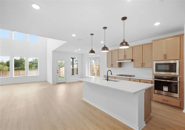 Photo 2 of Single family home for sale at 918 Kapok St, Buda, TX 78610 | MLS# 2638977 | Listing updated on 2026-10-07