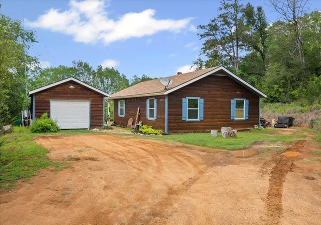 3rd image of 150 Copeland Hill Rd, Smithville, TX 78957 | MLS# 1213067