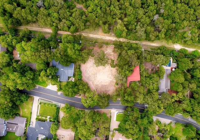 Photo 2 of Land for sale at 3917 Balcones Dr, Austin, TX 78731 | MLS# 2366476 | Listing updated on 2026-05-13