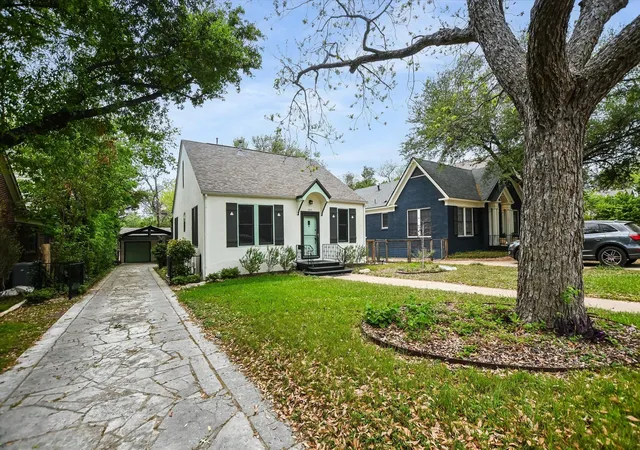 3rd image of 605 Texas Ave, Austin, TX 78705 | MLS# 3552855