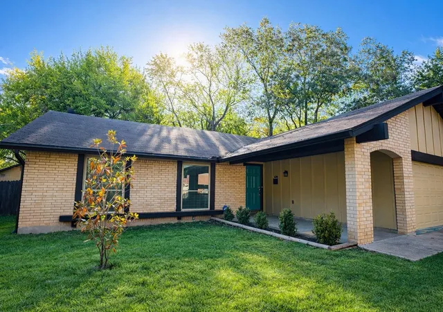 4th image of 9215 Hunters Trce E, Austin, TX 78758 | MLS# 7269859