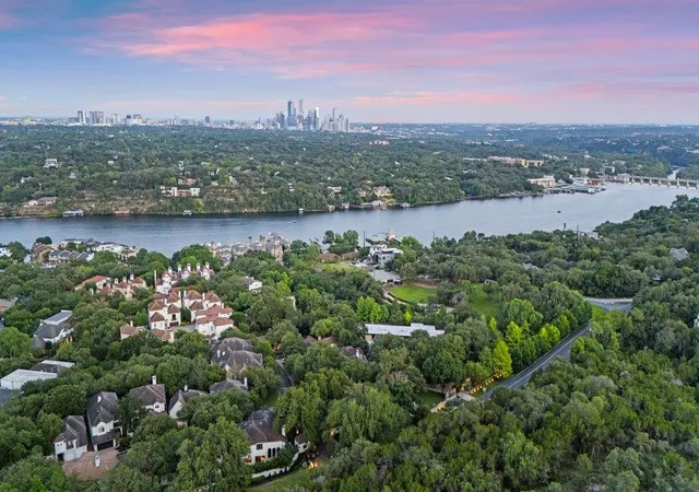 2nd image of 1815 Rue De St Tropez, Austin, TX 78746 | MLS# 9947093