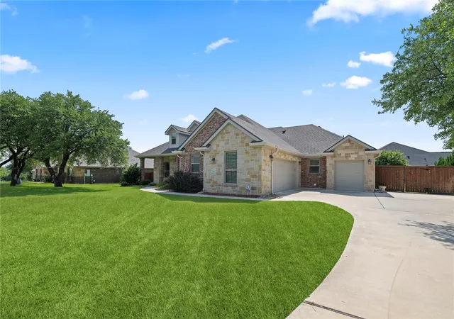 Homes for sale in Nolanville, TX | 2041 Bella Vita Dr, Nolanville, TX 76559 | MLS# 2781690
