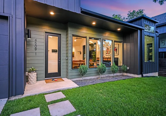 4th image of 4509 S 2Nd St #1, Austin, TX 78745 | MLS# 3398676
