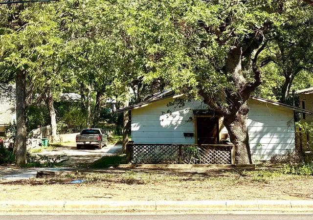 1st image of 2005 Sharon Ln, Austin, TX 78703 | MLS# 6191186