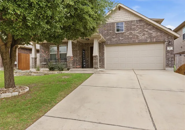 Photo 3 of Single family home for sale at 486 Pond View Pass, Buda, TX 78610 | MLS# 1671281 | Listing updated on 2026-08-19
