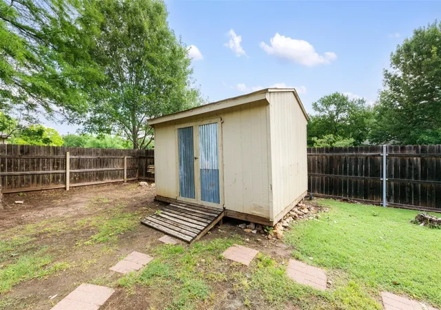 31st image of 901 Forest Trl, Cedar Park, TX 78613 | MLS# 5165000