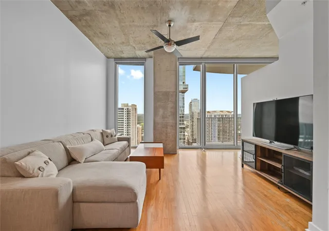 3rd image of 360 Nueces St #2706, Austin, TX 78701 | MLS# 6339544