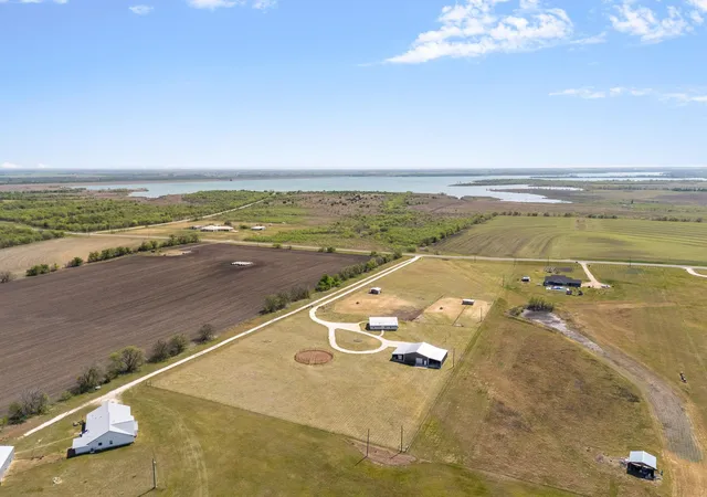 3rd image of 22001 Fm 971, Granger, TX 76530 | MLS# 5184317