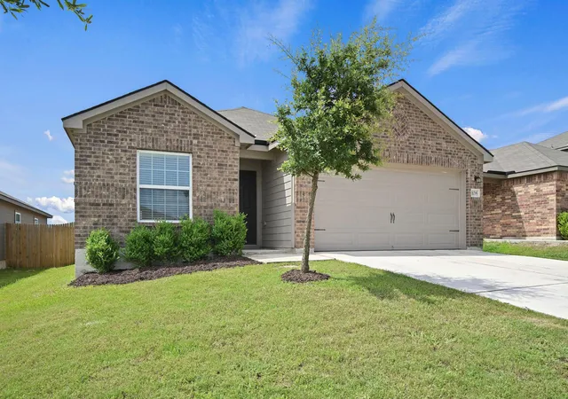 Photo 4 of Single family home for sale at 108 Maywood Ln, Jarrell, TX 76537 | MLS# 7989446 | Listing updated on 2026-10-19