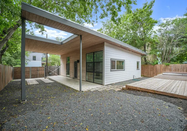 1st image of 2103 E 14th St #B, Austin, TX 78702 | MLS# 2702042
